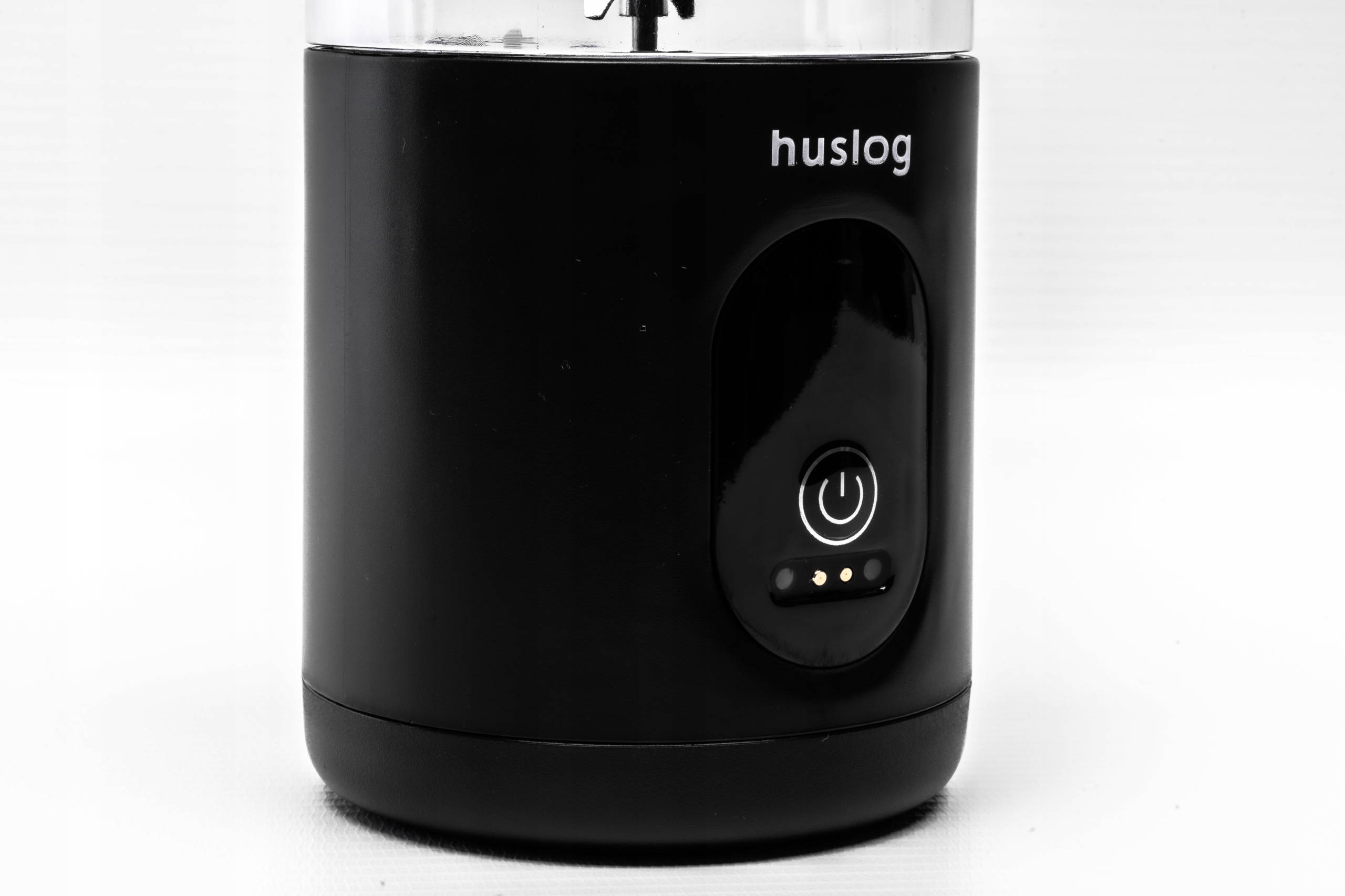 Długi czas pracy na baterii – przygotuj do 20 napojów na jednym ładowaniu