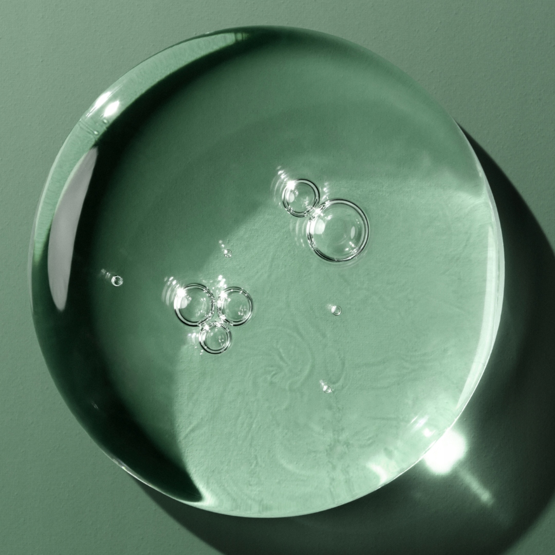 Składniki aktywne: Aloes i kwas hialuronowy