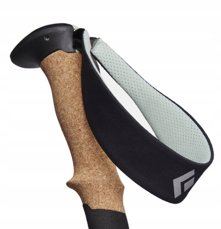 Ergonomiczne uchwyty z naturalnego korka dla maksymalnego komfortu