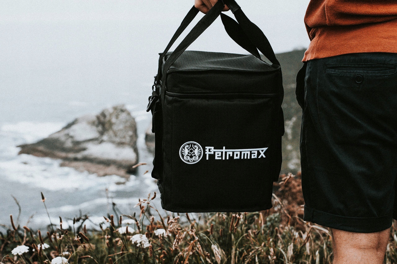 Wzmocnione uchwyty i pasek na ramię – Komfort podczas transportu