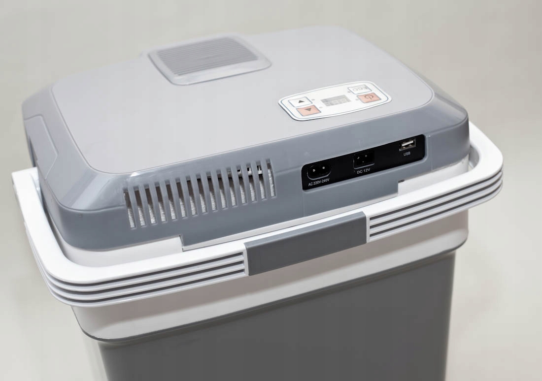 Dodatkowe funkcje: USB do ładowania urządzeń zewnętrznych