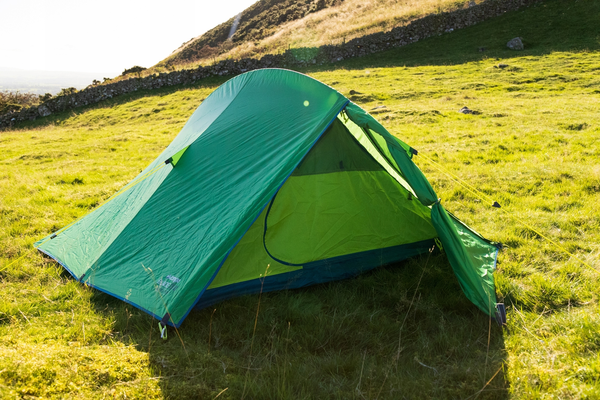 Namiot Blade 200 Pamir Green* – Idealny wybór na kemping