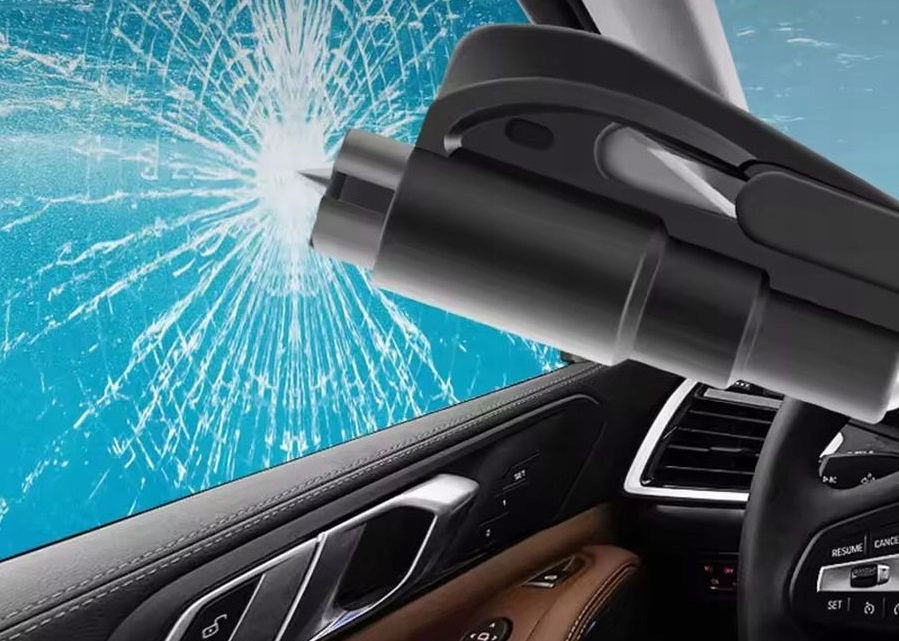 Moc i precyzja – Jak młotek T-PHOX rozbija szyby w mgnieniu oka