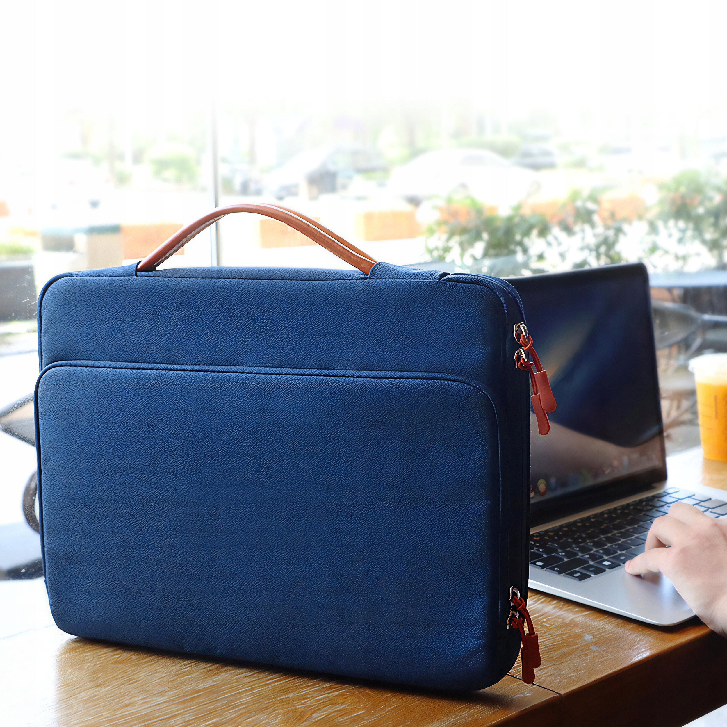 Praktyczne przegródki – Organizacja akcesoriów i dokumentów