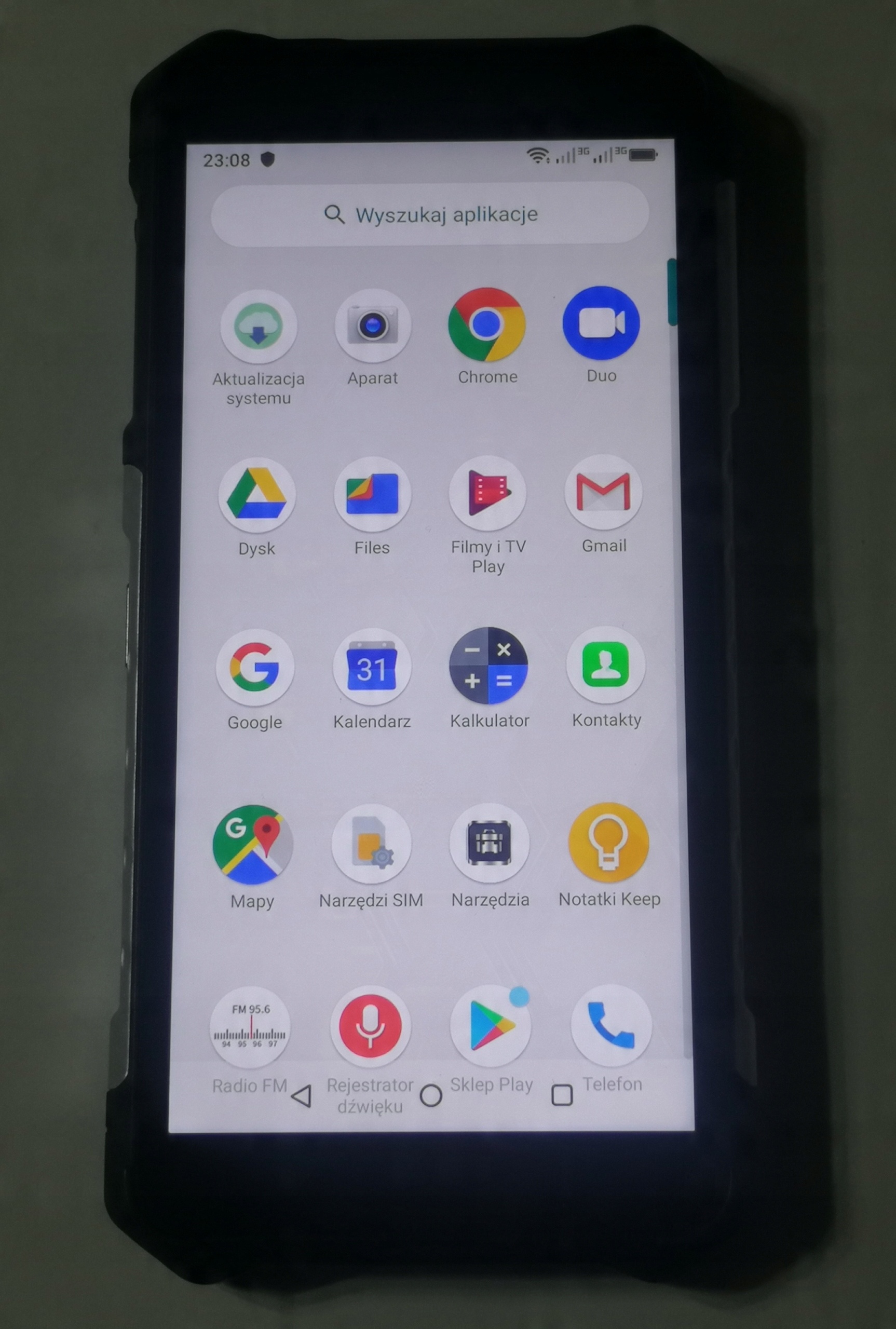 Długi czas pracy dzięki baterii 4400 mAh
