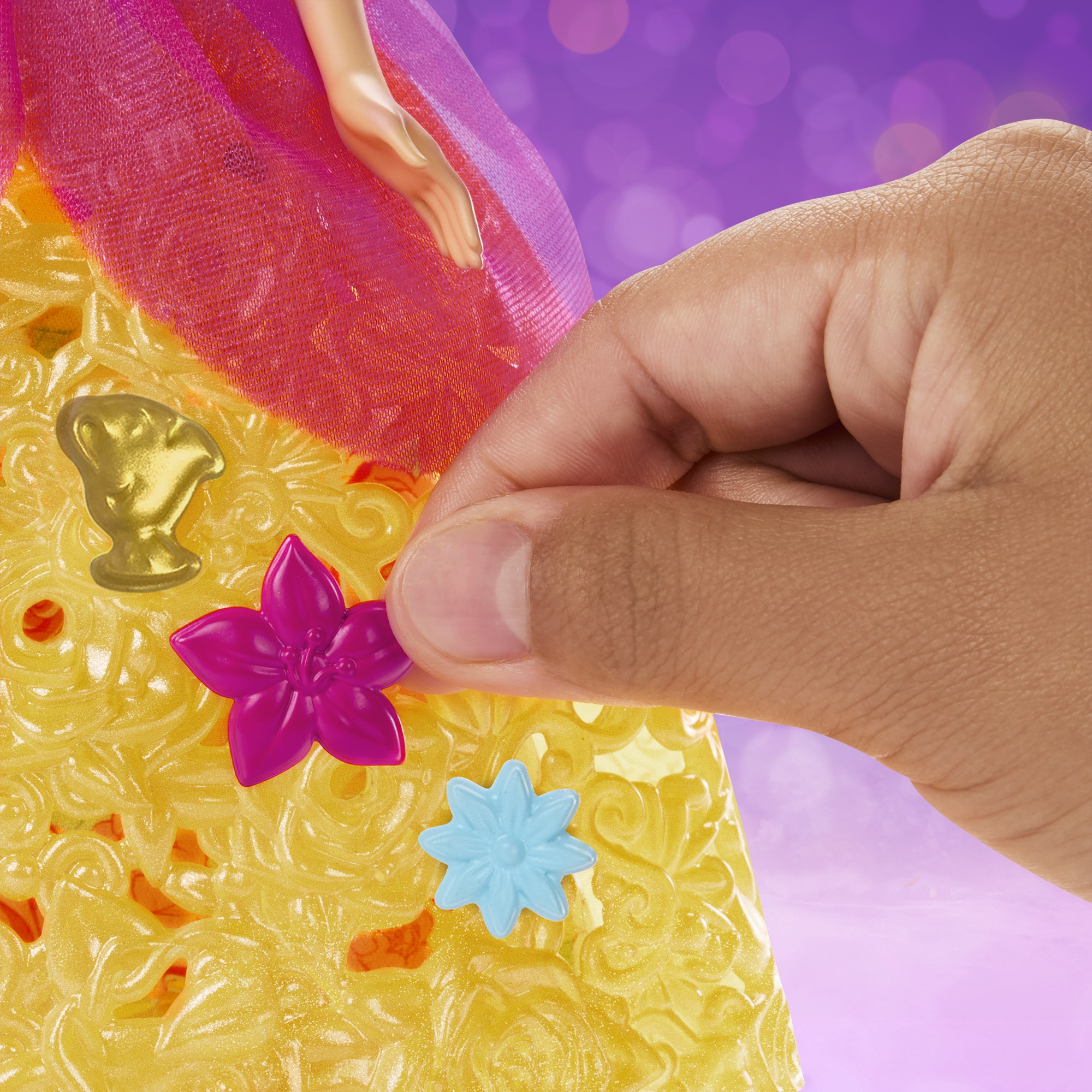 Kreatywna zabawa z lalką Belli – Ozdabiaj i twórz unikalne stylizacje