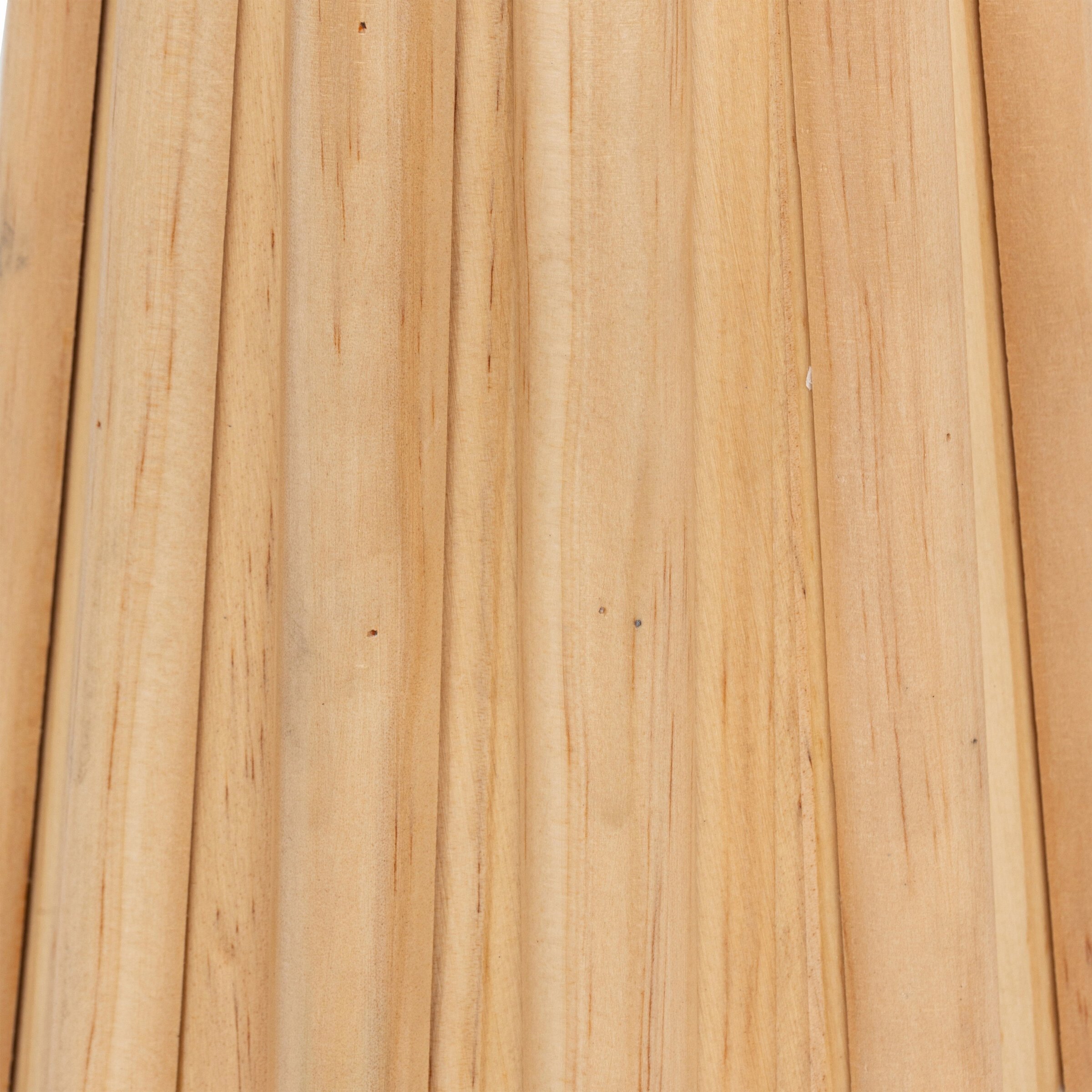 Elegancka konstrukcja z naturalnego drewna