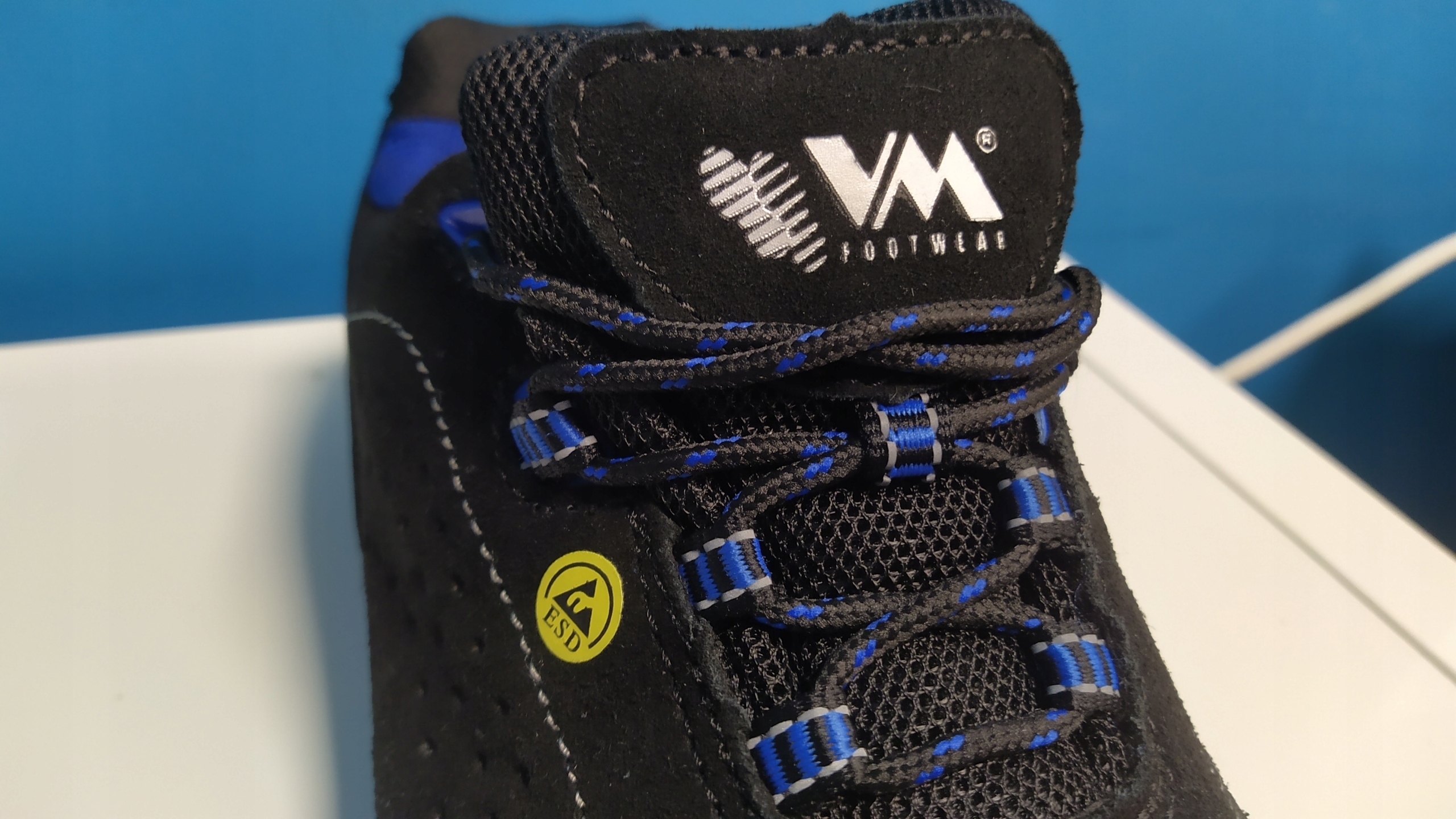 Wysoka jakość materiałów – Skóra bydlęca i oddychająca podszewka