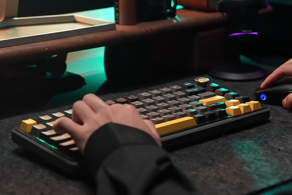 MARVO Banana Crystal Switches
