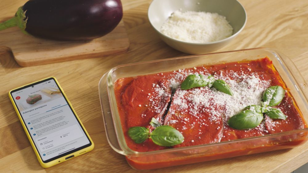 Wysoka moc 1000 W – Szybkie gotowanie i podgrzewanie