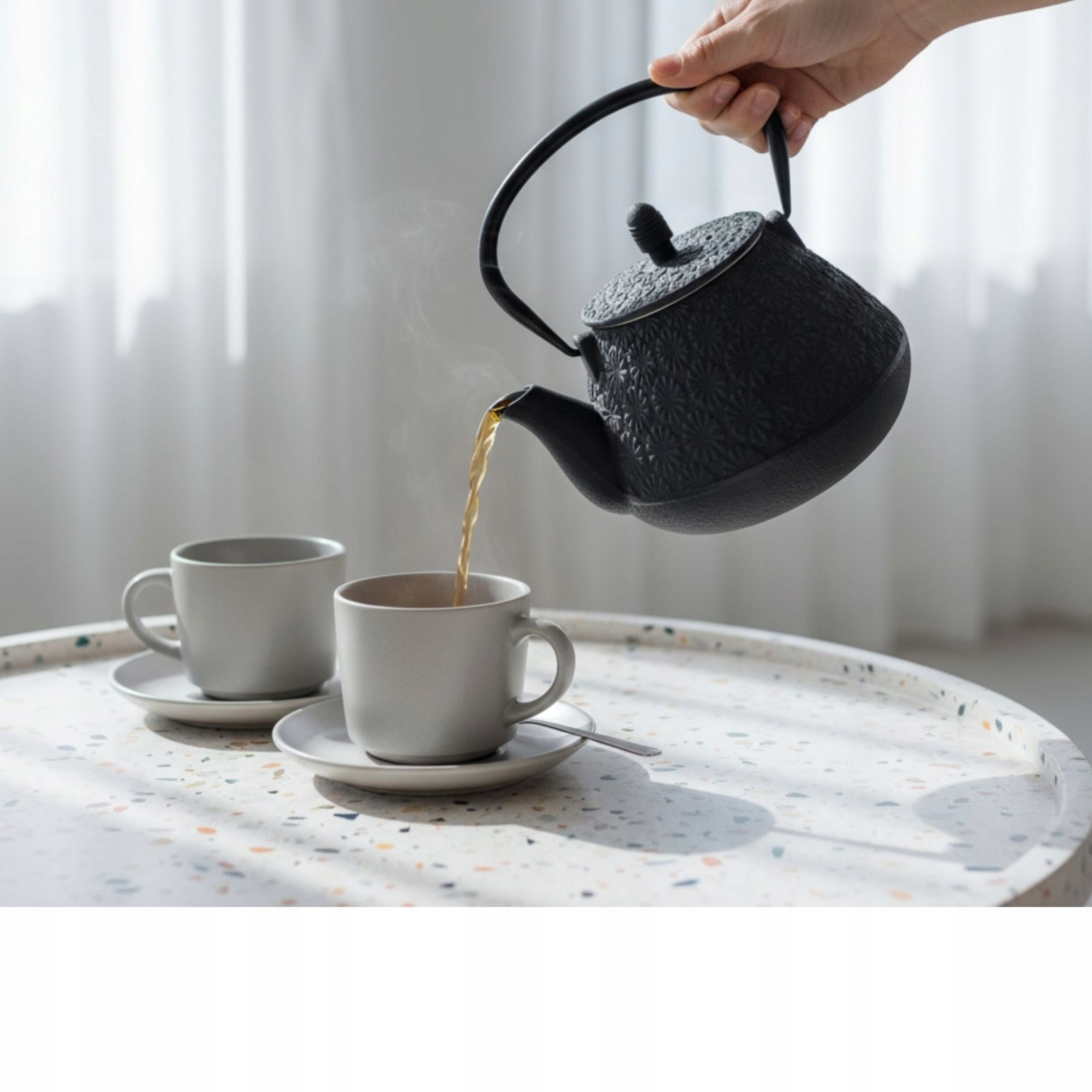 Praktyczne wymiary – Idealny do serwowania herbaty