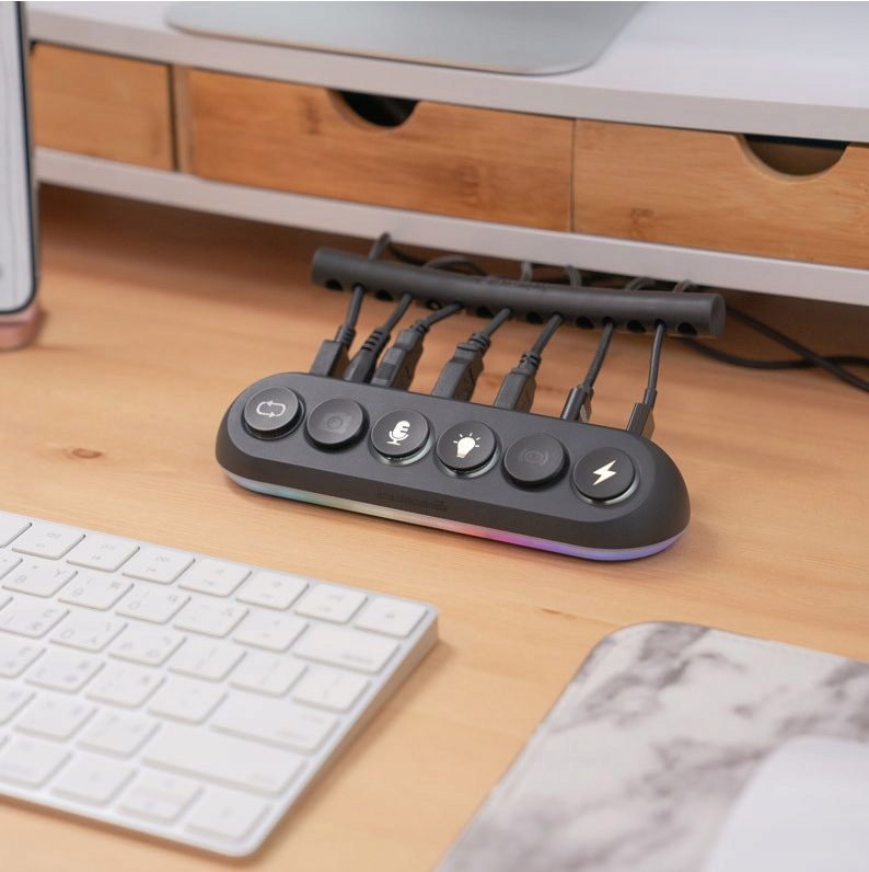 5 portów USB z oświetleniem RGB