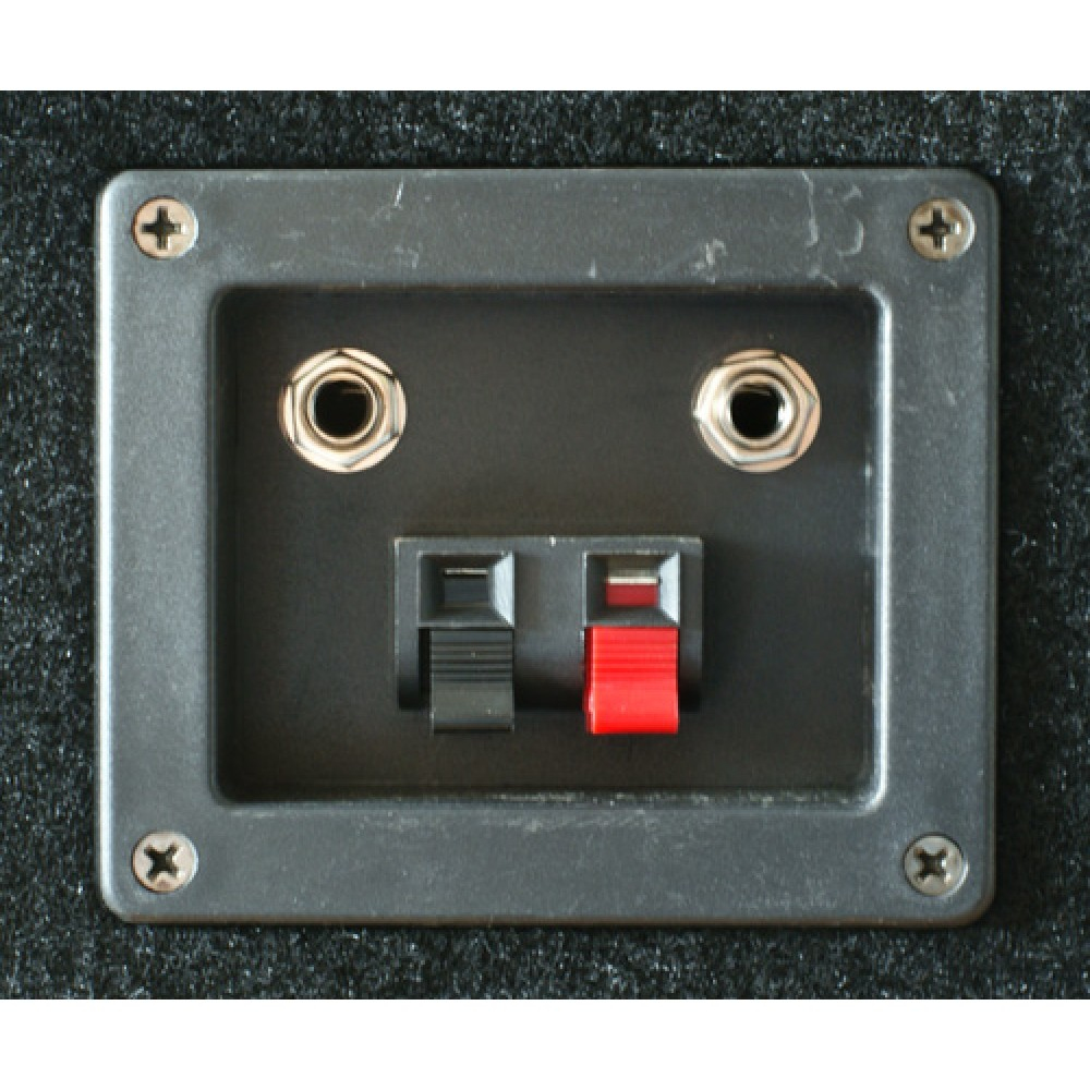 Praktyczne uchwyty ułatwiające transport