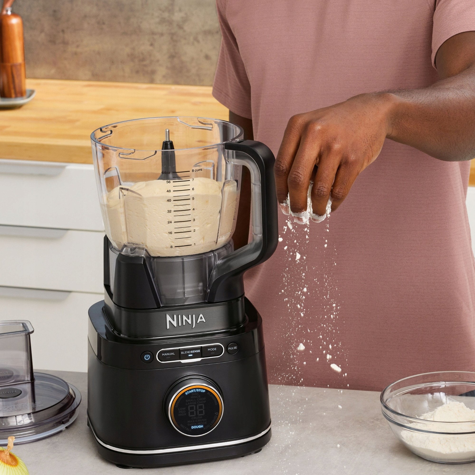 Mocny silnik 1200 W – Efektywne blendowanie i siekanie