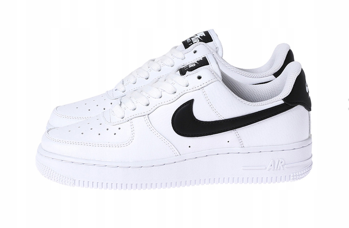 Perforacje na nosku dla lepszej wentylacji