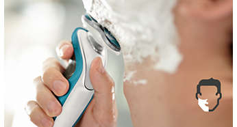 Dzięki uszczelnieniu AquaTec możesz wybrać wygodne golenie na sucho lub odświeżające golenie na mokro