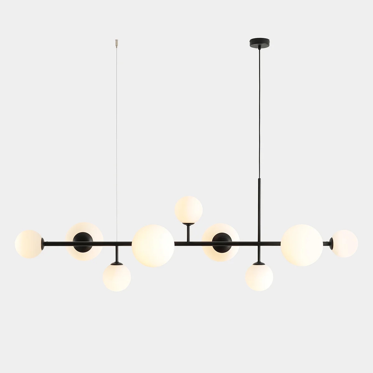 Materiały wysokiej jakości: metal i szkło