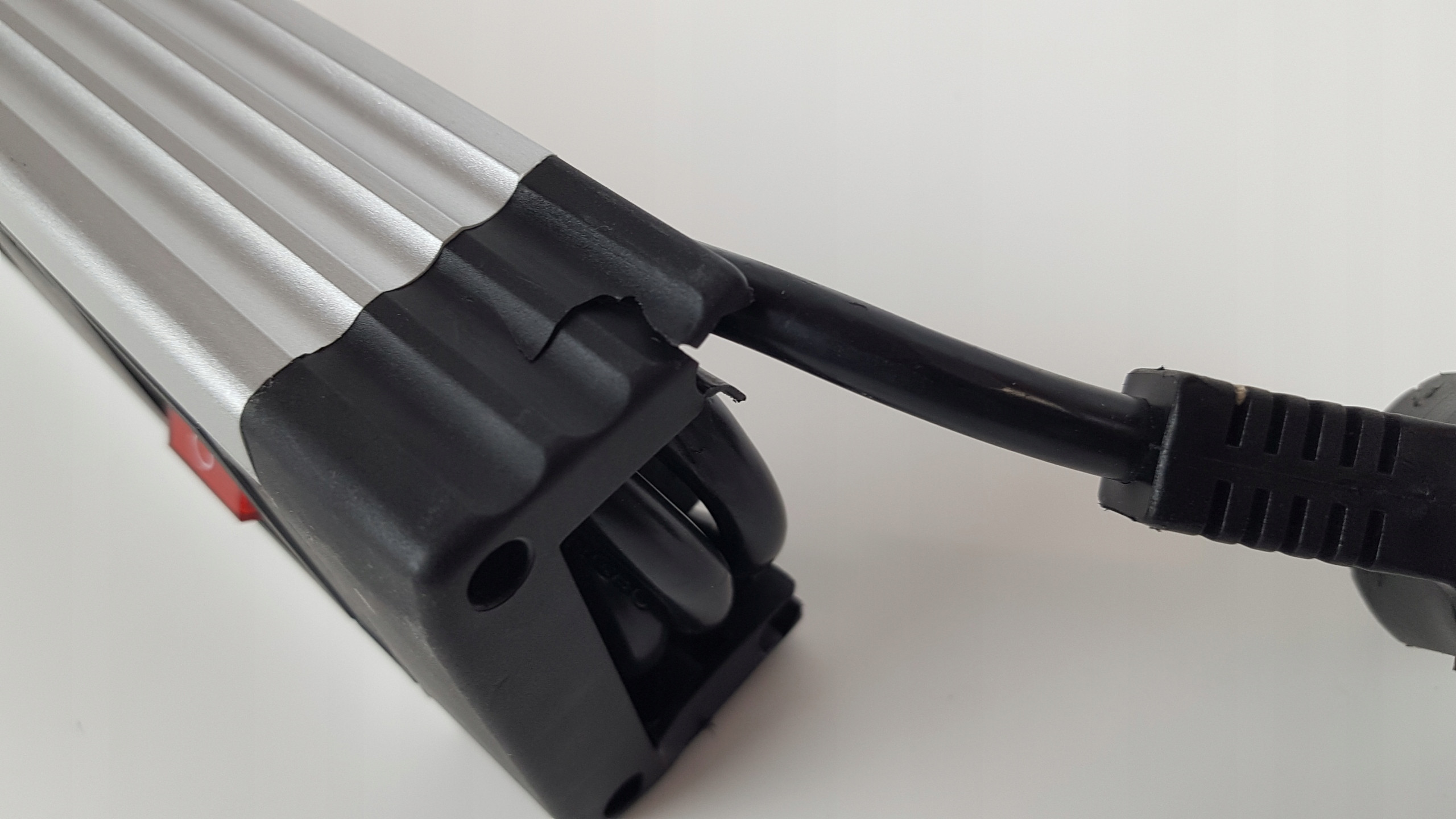 Wydajność i bezpieczeństwo z gniazdami o zwiększonej ochronie