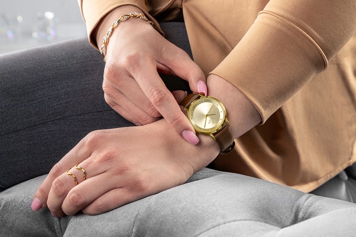 Minimalistyczny design i biżuteryjny charakter