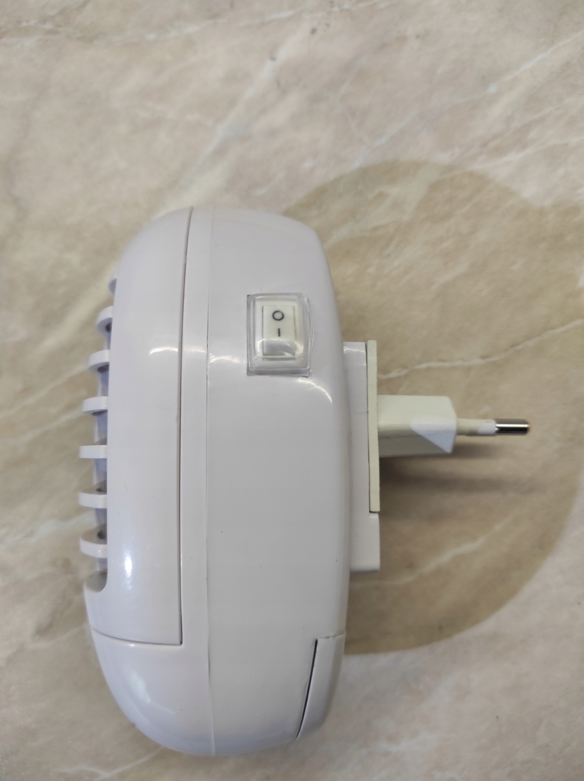 Lampa owadobójcza LED UV – Skuteczna ochrona przed insektami