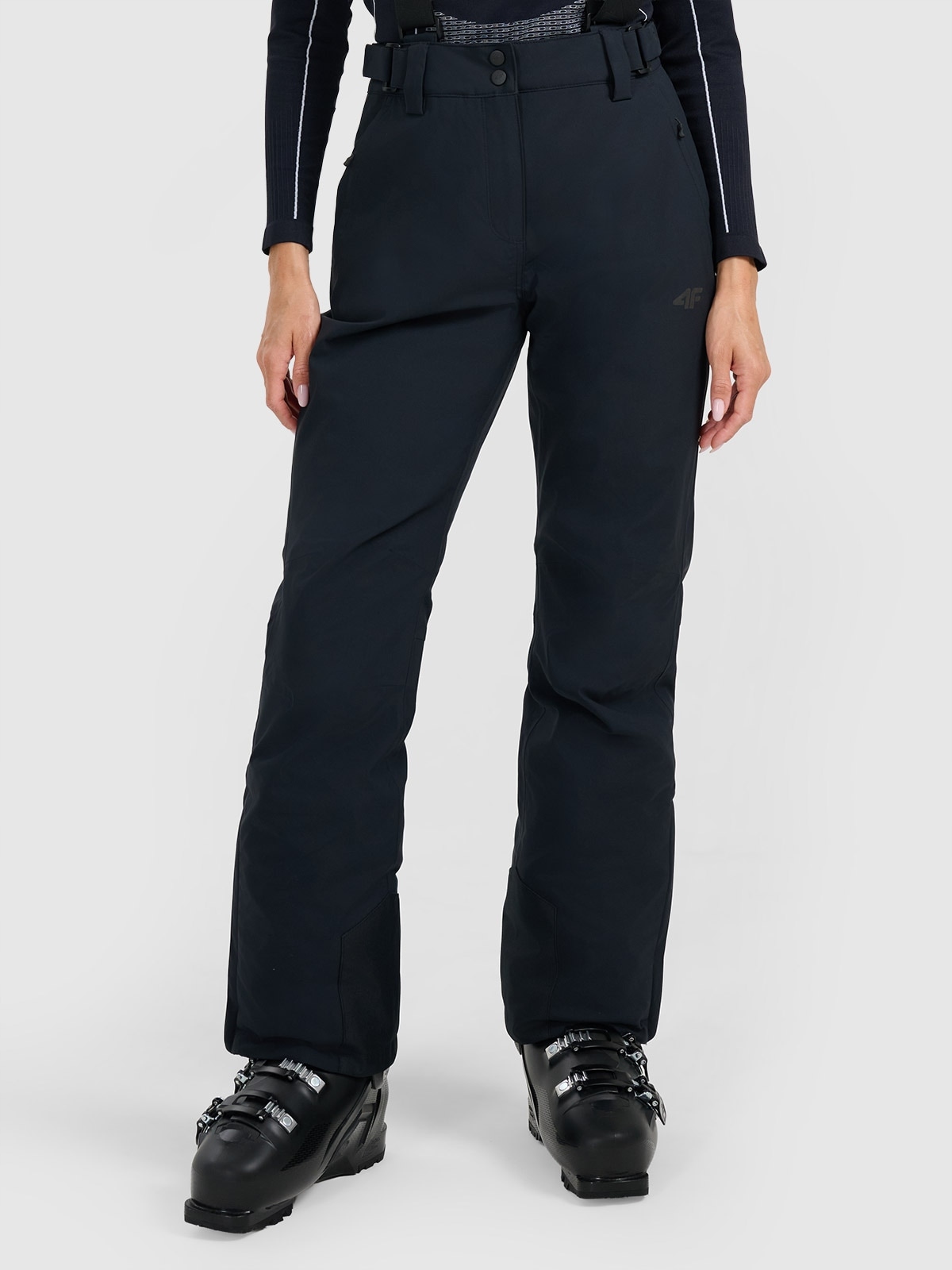 Spodnie narciarskie damskie 4F FNK F0944 czarne – Komfort i styl na stoku