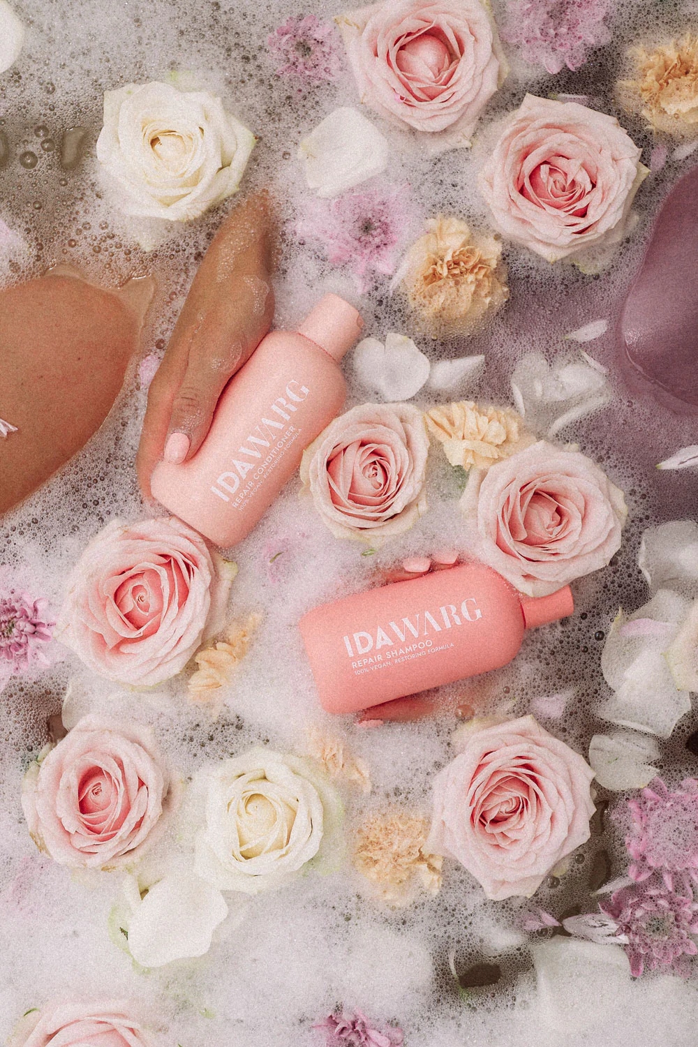 Kwiatowy zapach z jaśminem i paczulą