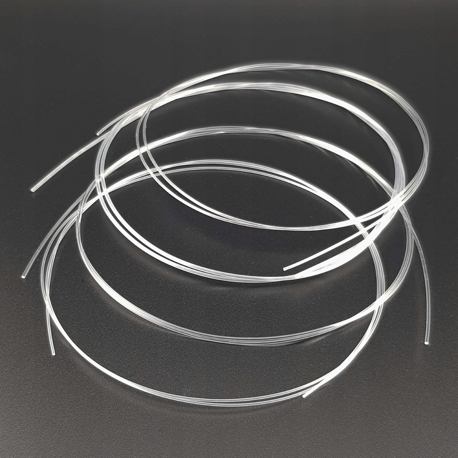 Zbalansowane brzmienie i trwałość strun Red's Music