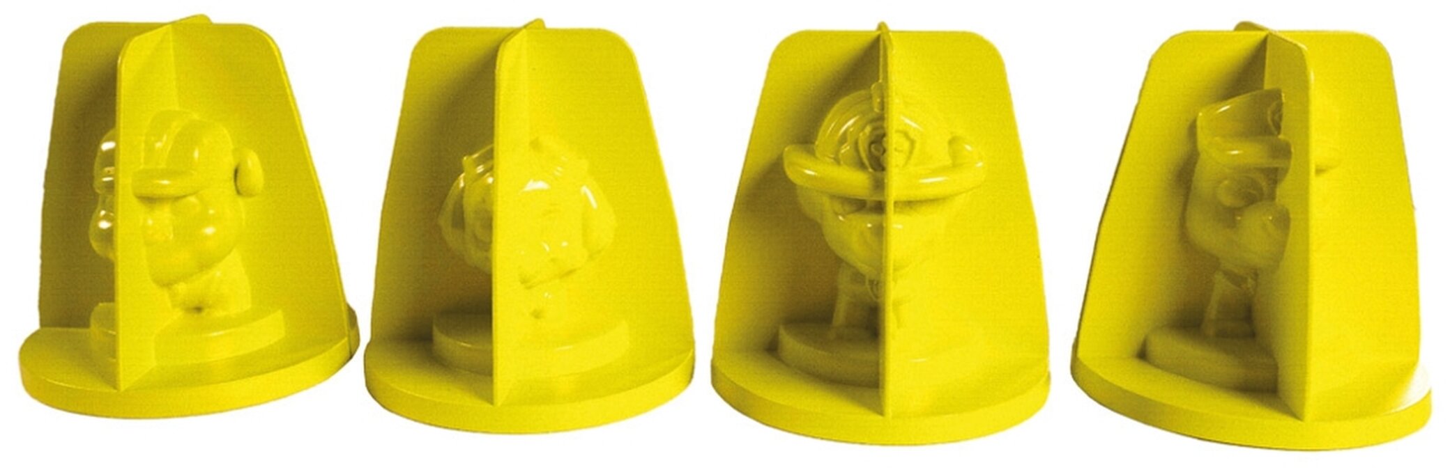 Zawartość zestawu: 4 figurki i farbki