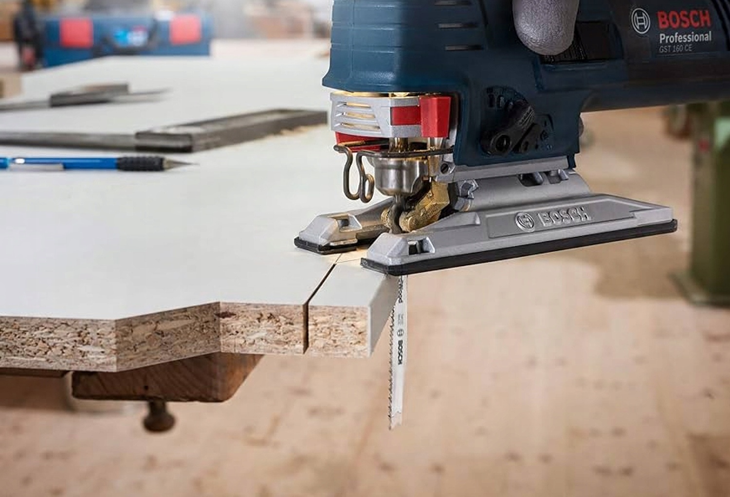 Precyzyjne cięcie w różnych materiałach