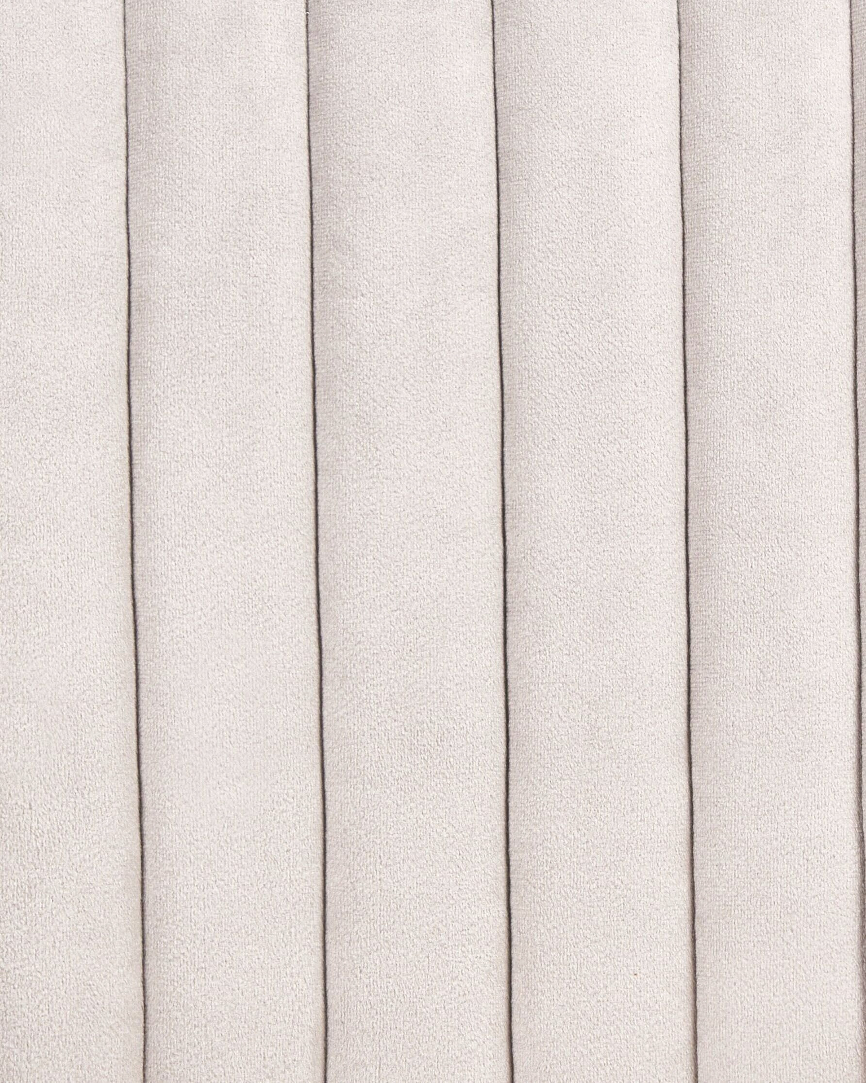 Wygodne siedzisko z aksamitnego materiału