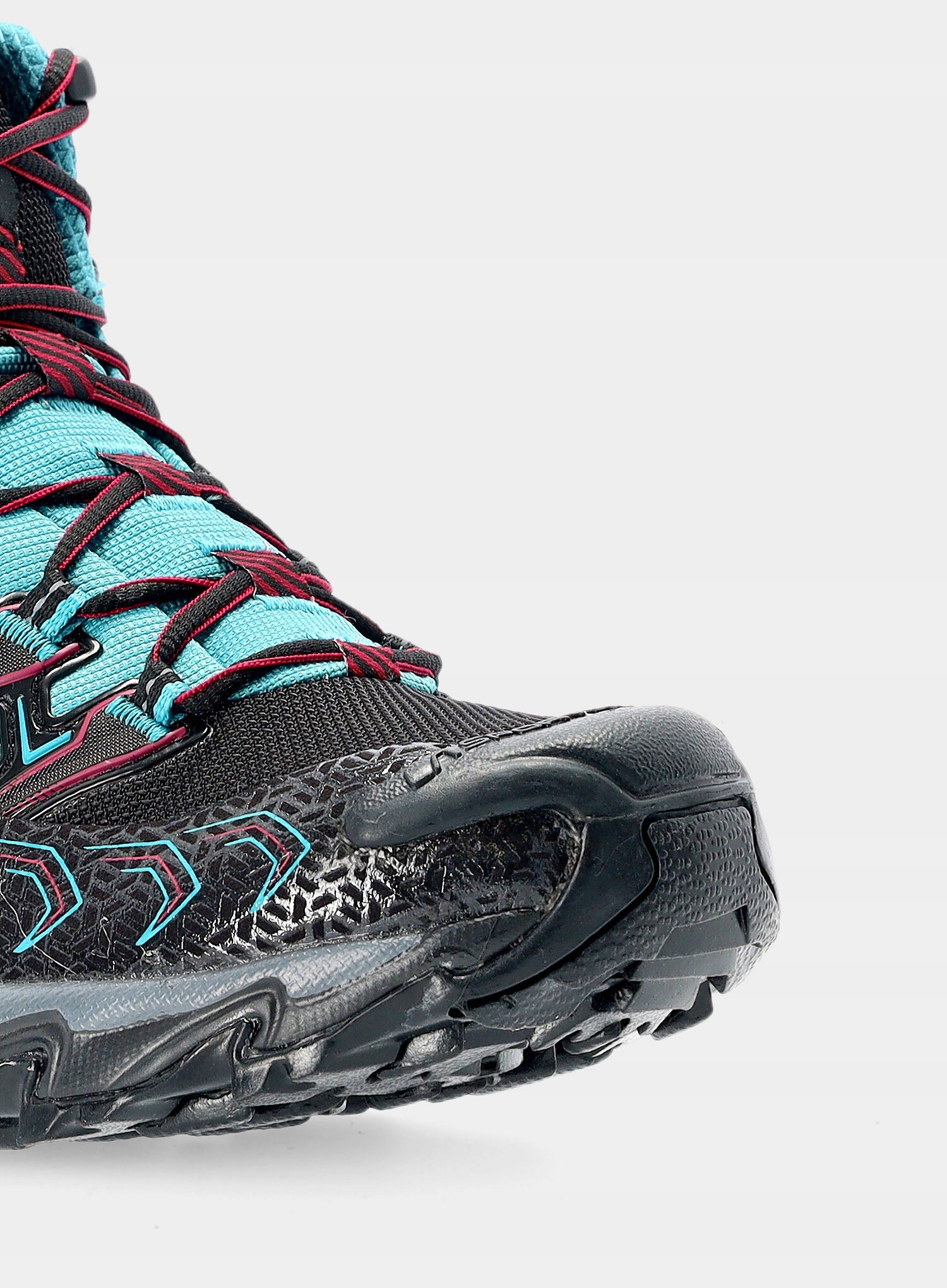 Wzmocniona cholewka z materiału TPU