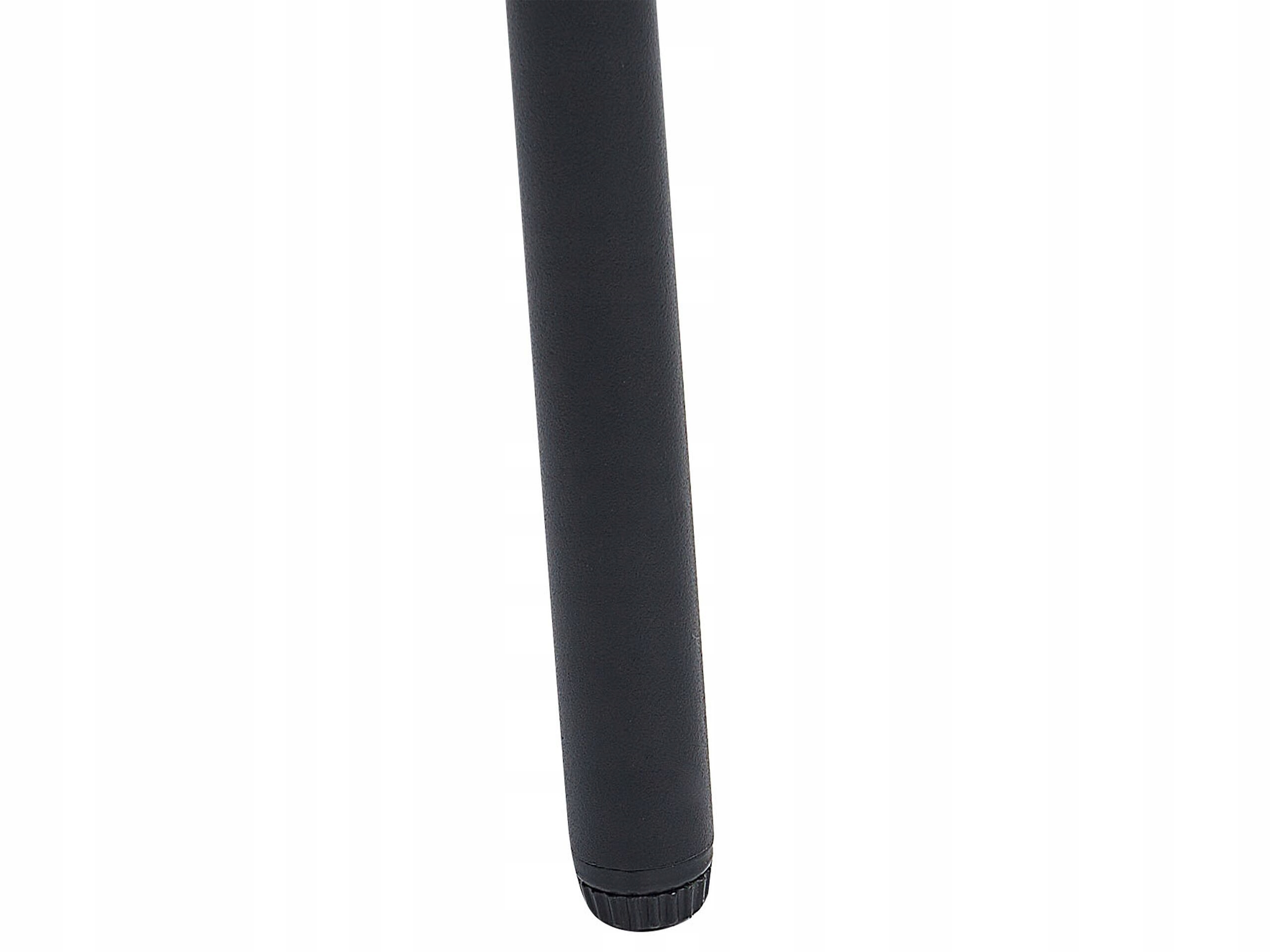 Praktyczny stolik kawowy z naturalnym akcentem