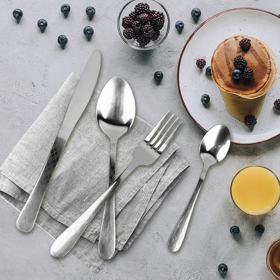 Komplet noży stołowych 3 sztuki MAESTRO MR-1522-3TK – Idealny zestaw do każdej kuchni