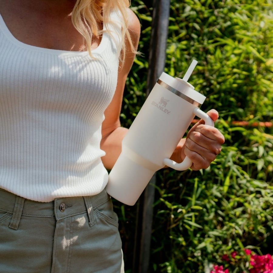 Doskonała izolacja – Utrzymanie ciepła do 12 godzin i zimna do 24 godzin