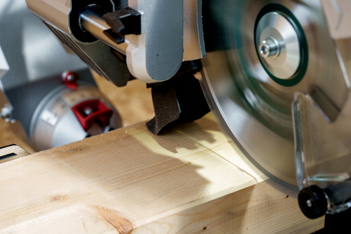 Precyzyjna linia cięcia z technologią Precision Cut Line (PCL)