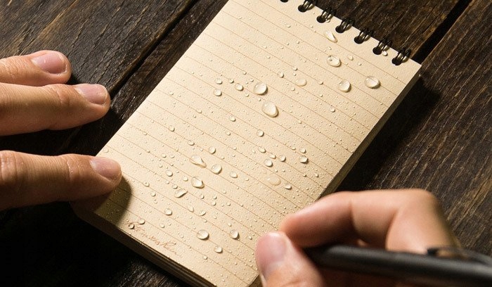 Wodoodporna konstrukcja – pisz w deszczu i śniegu
