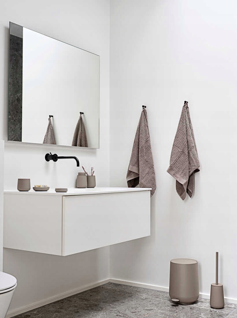 Kosz łazienkowy na śmieci Nova Taupe ZONE Denmark 5 l – Elegancja i funkcjonalność w Twojej łazience
