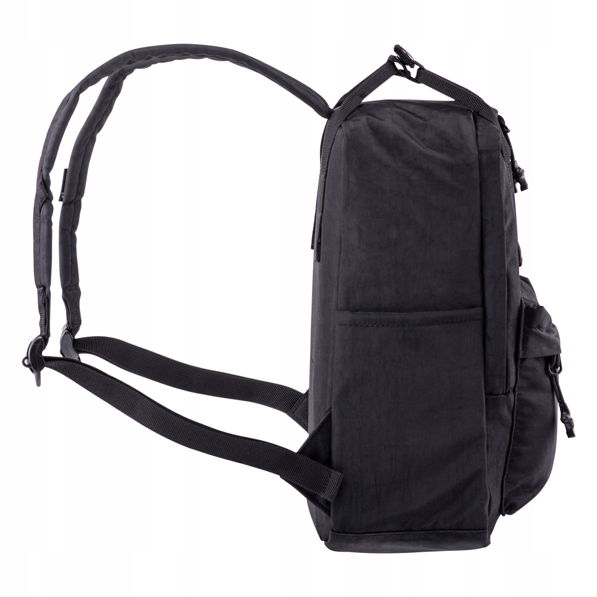 Pojemność 10 litrów – idealny na krótkie wypady