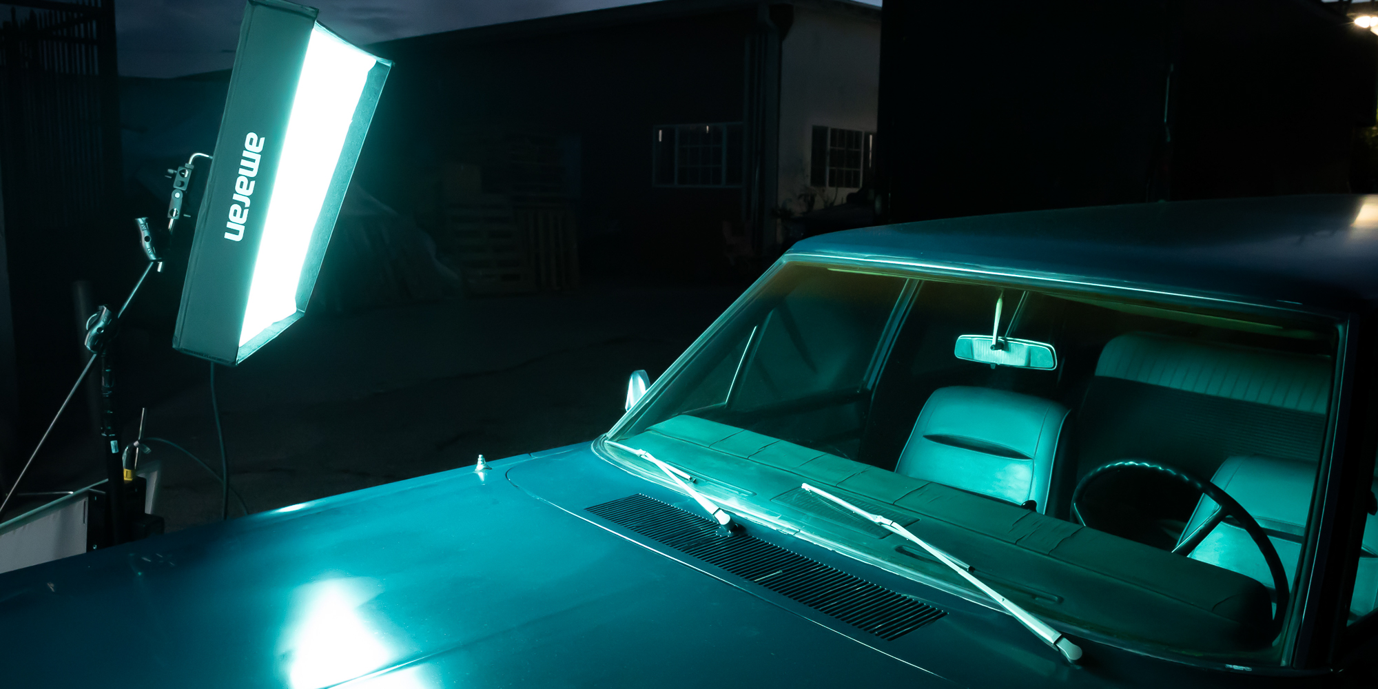 Lampa LED Amaran F22c - V-mount - Aplikacja Sidus Link