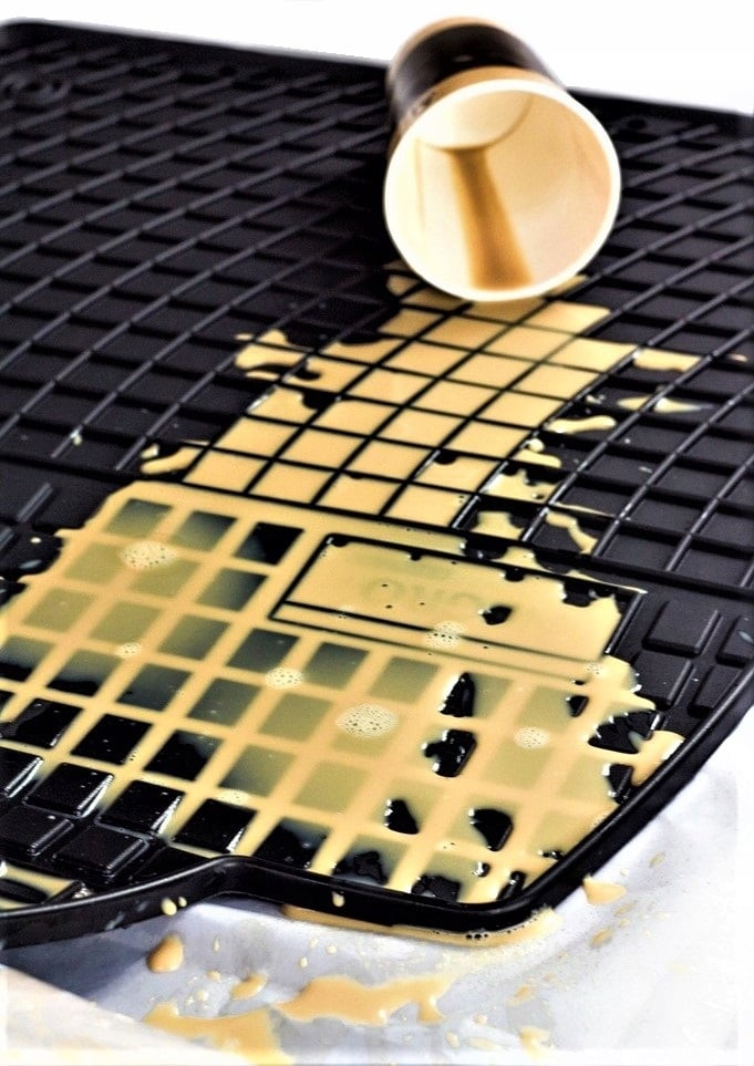 Dywaniki gumowe Frogum ET411036 do Mazda 3 IV i CX-30 (2019-)