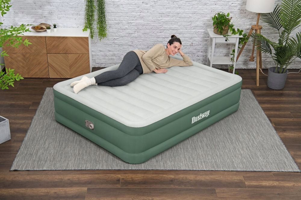 Wbudowana pompka elektryczna – Szybkie i wygodne pompowanie