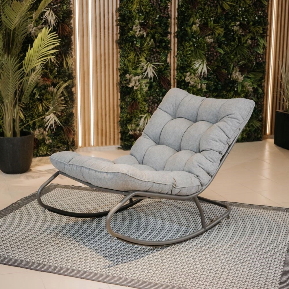 Fotel Bujany VIBE Ogrodowy z Poduszką – Idealny do Relaksu w Ogrodzie