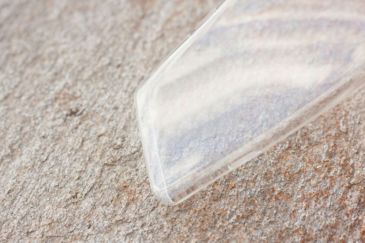 Wyjątkowa przezroczystość i elegancja etui Clear Case