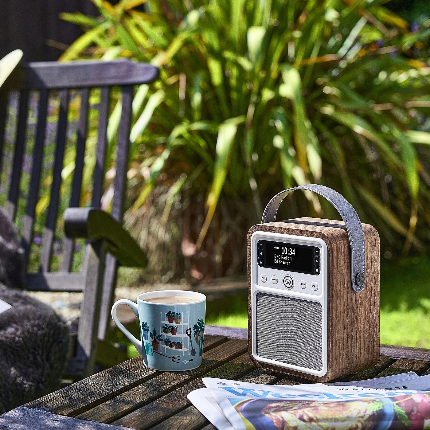 Stylowy design w wielokolorowym wykończeniu