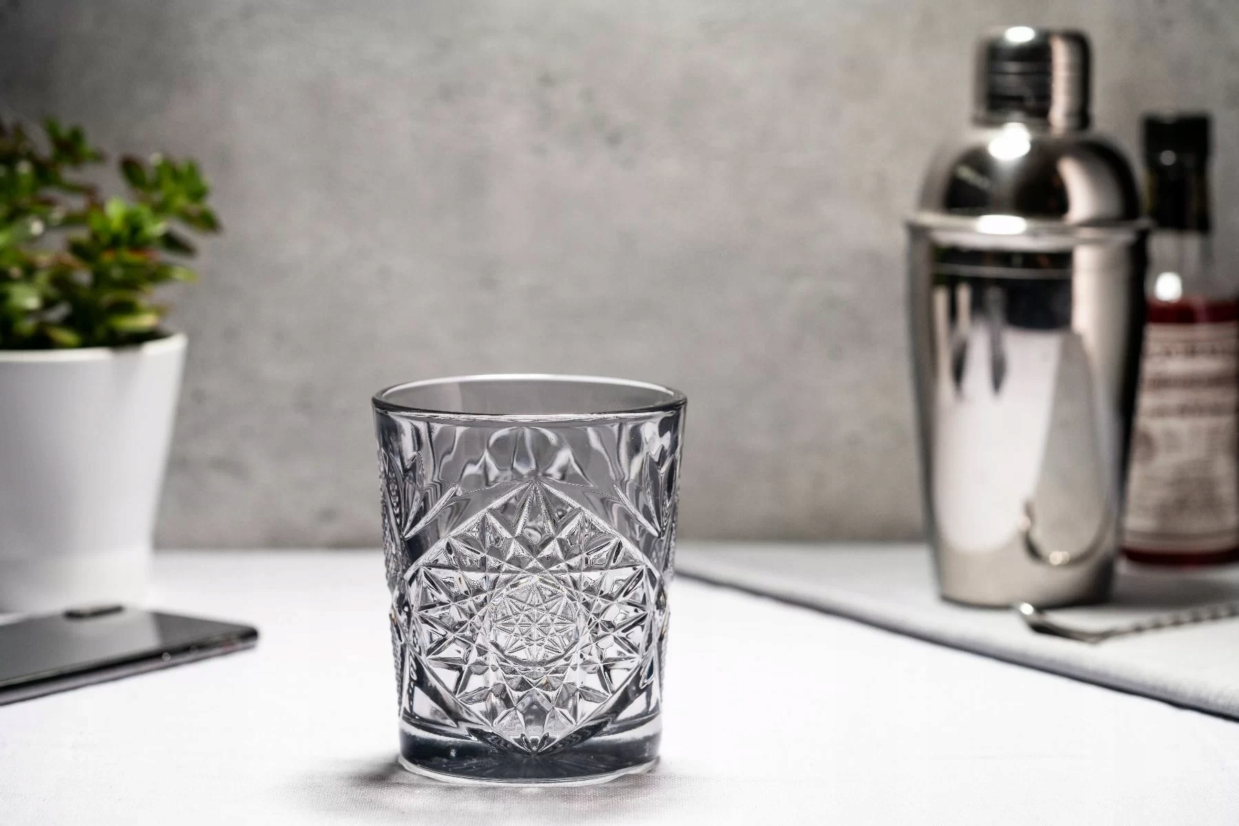 Stylowe zabarwienie i oryginalne cięcia – Unikalny design