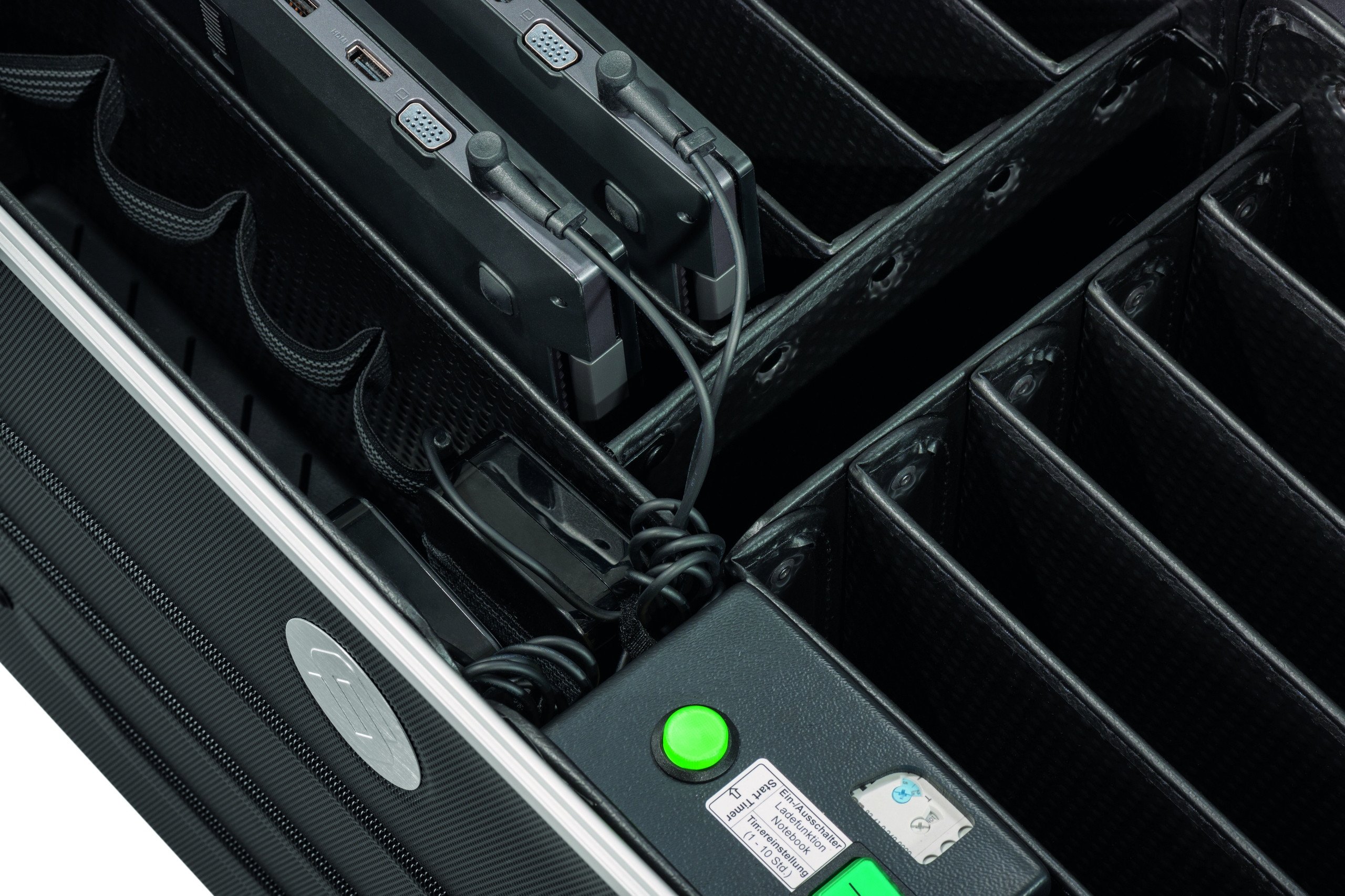 Napięcie i częstotliwość – Uniwersalne zasilanie AC 100-240 V, 50-60 Hz