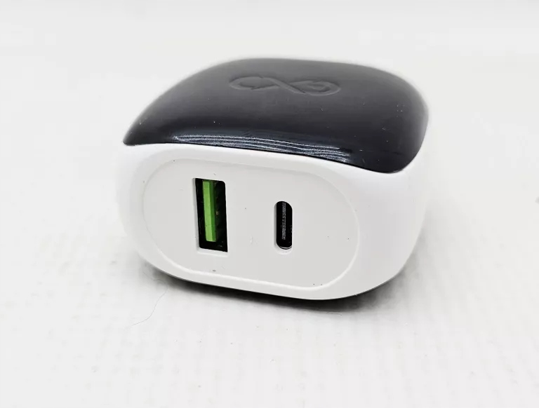 Wygodne ładowanie dzięki portom USB-C i USB-A