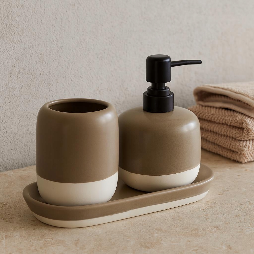 Dozownik do mydła i kubek na szczoteczki na ceramicznej podstawce THE PASTELS – Elegancja w Twojej łazience