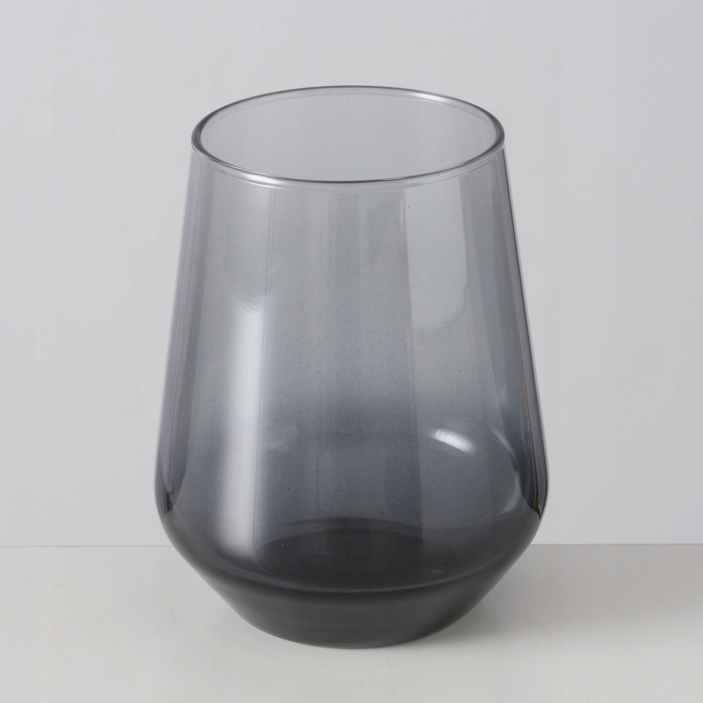 Materiał wykonania – Trwałe szkło barwione