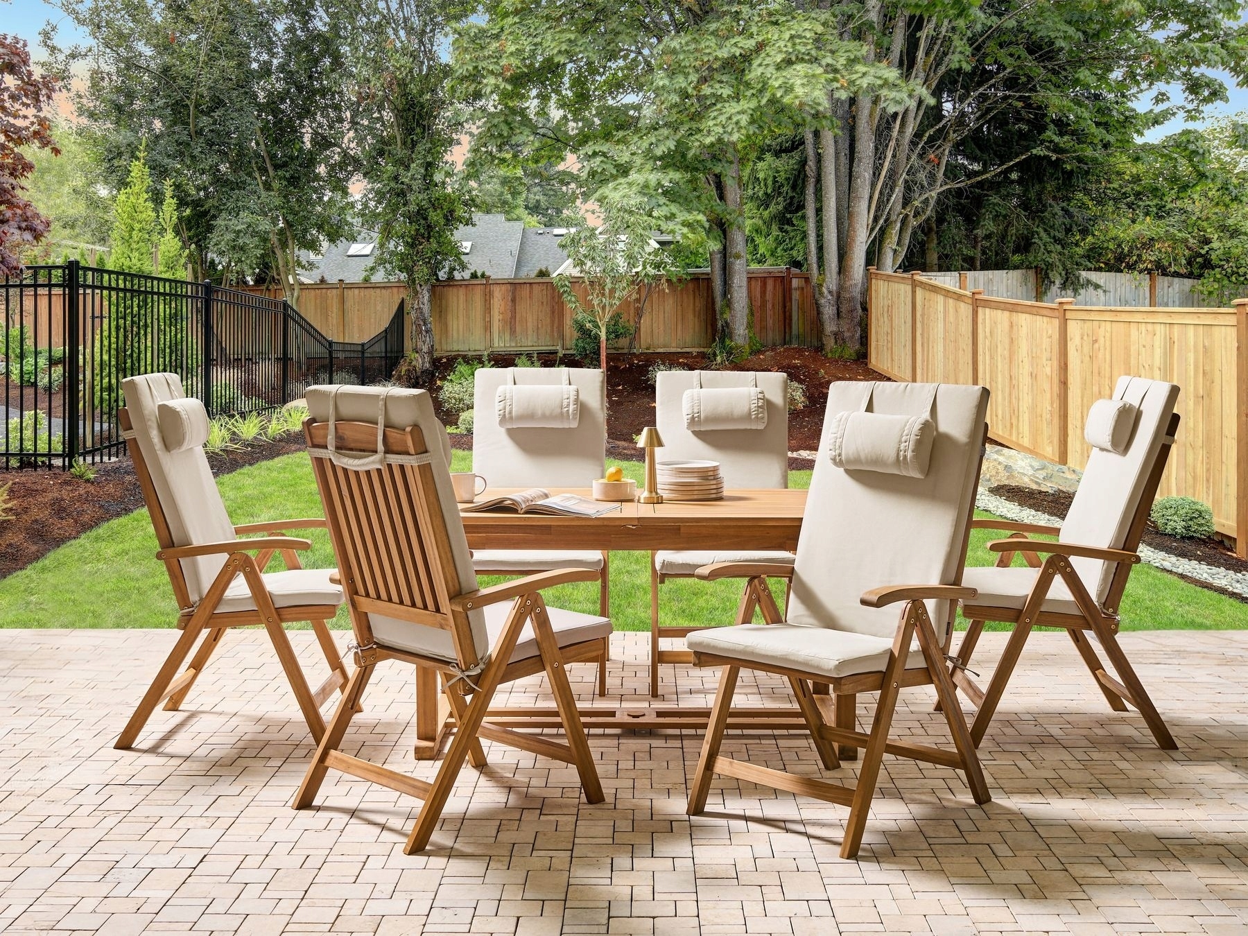 Wysokiej jakości drewno akacjowe – Trwałość i estetyka